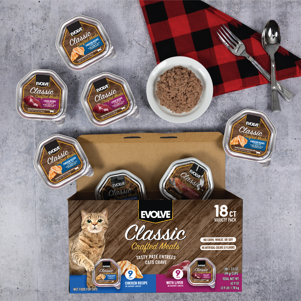 Evolve Classic Crafted Meals Variety Pack Chicken Recipe & Liver Recipe Wet Cat Food | 3.5oz - 18 pk